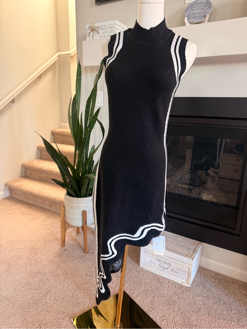 Commense. Sleeveless Black Knit Dress with White Tri